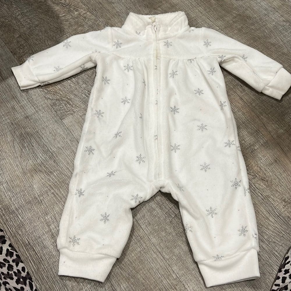Snow flake cozy romper